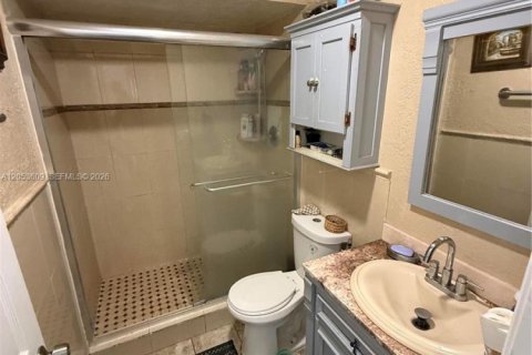House in Sunrise, Florida 4 bedrooms, 193.24 sq.m. № 2172770 - photo 20