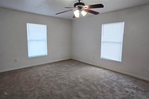 House in Ocala, Florida 3 bedrooms, 150.87 sq.m. № 2258202 - photo 10