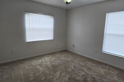 House in Ocala, Florida 3 bedrooms, 150.87 sq.m. № 2258202 - photo 7