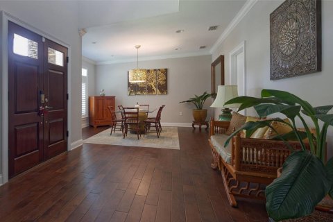 House in Tampa, Florida 5 bedrooms, 309.18 sq.m. № 1395782 - photo 4