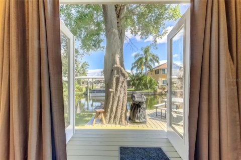 Casa en venta en Palm Harbor, Florida, 3 dormitorios, 191.84 m2 № 1918114 - foto 22