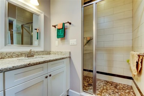 Casa en venta en Palm Harbor, Florida, 3 dormitorios, 191.84 m2 № 1918114 - foto 24