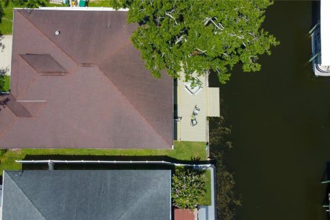 Casa en venta en Palm Harbor, Florida, 3 dormitorios, 191.84 m2 № 1918114 - foto 5