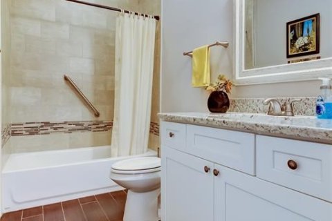 Casa en venta en Palm Harbor, Florida, 3 dormitorios, 191.84 m2 № 1918114 - foto 13