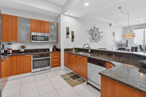 Condo in Riviera Beach, Florida, 3 bedrooms  № 2249676 - photo 12