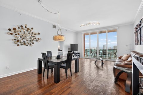 Condo in Riviera Beach, Florida, 3 bedrooms  № 2249676 - photo 16