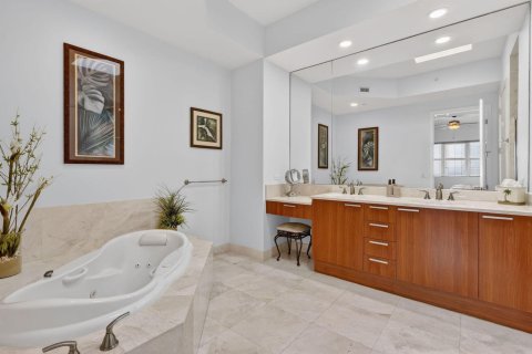 Condo in Riviera Beach, Florida, 3 bedrooms  № 2249676 - photo 25