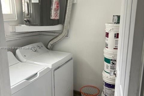 Villa ou maison à louer à Miami, Floride: 2 chambres, 148.64 m2 № 1973891 - photo 13