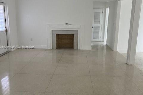 Villa ou maison à louer à Miami, Floride: 2 chambres, 148.64 m2 № 1973891 - photo 6