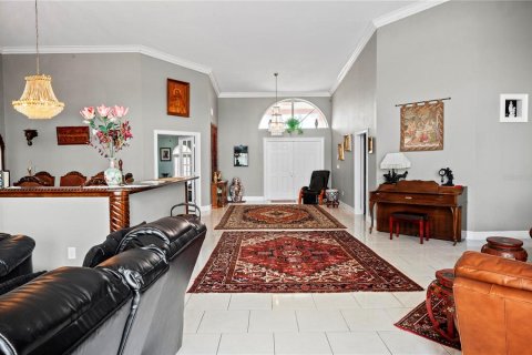 House in North Redington Beach, Florida 6 bedrooms, 435.06 sq.m. № 1614326 - photo 19
