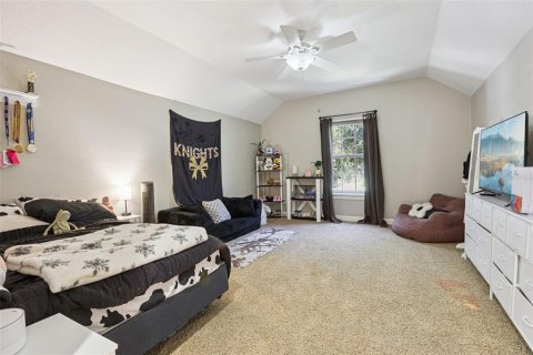 House in Clermont, Florida 4 bedrooms, 229.65 sq.m. № 2150765 - photo 19