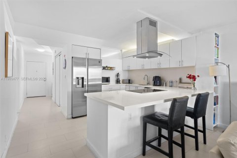 Condo à Key Biscayne, Floride, 3 chambres  № 2080739