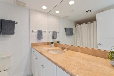 Copropriété à louer à Longboat Key, Floride: 3 chambres, 273.13 m2 № 1905062 - photo 29