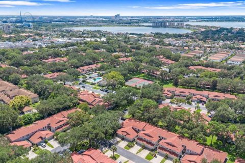 Touwnhouse à vendre à Orlando, Floride: 3 chambres, 162.58 m2 № 1905442 - photo 9