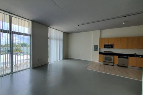 Condominio en alquiler en Hollywood, Florida, 1 dormitorio, 68.56 m2 № 1839578 - foto 4