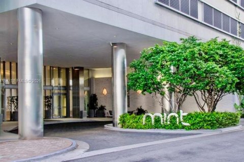 Condo in Miami, Florida, 1 bedroom  № 2001026