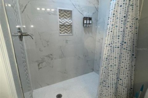 Villa ou maison à vendre à Tampa, Floride: 4 chambres, 192.68 m2 № 1846459 - photo 10