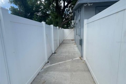 Villa ou maison à vendre à Tampa, Floride: 4 chambres, 192.68 m2 № 1846459 - photo 13