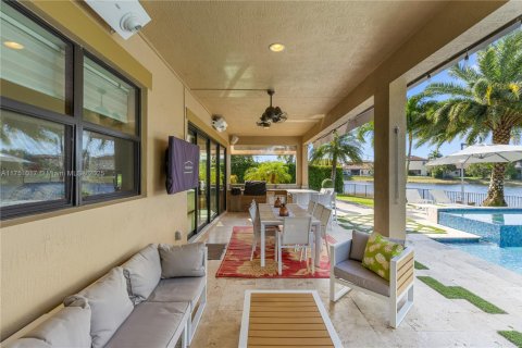 House in Parkland, Florida 5 bedrooms, 391.3 sq.m. № 1741512 - photo 13