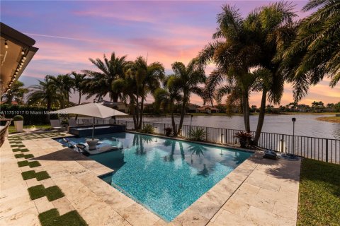House in Parkland, Florida 5 bedrooms, 391.3 sq.m. № 1741512 - photo 5