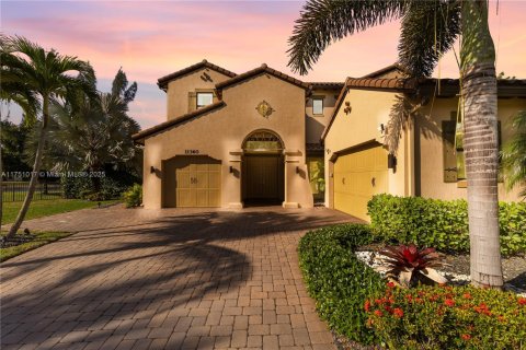 House in Parkland, Florida 5 bedrooms, 391.3 sq.m. № 1741512 - photo 3