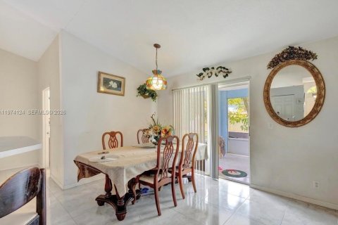 Casa en venta en Port St. Lucie, Florida, 3 dormitorios, 186.36 m2 № 2080439 - foto 9
