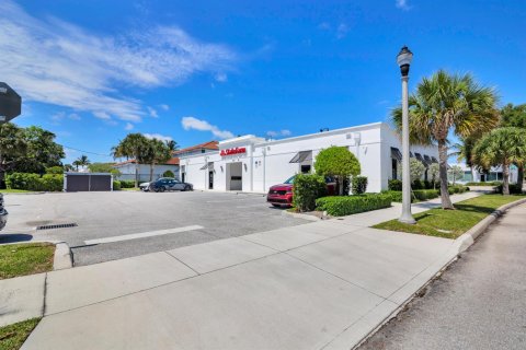 Propiedad comercial en West Palm Beach, Florida № 2184678