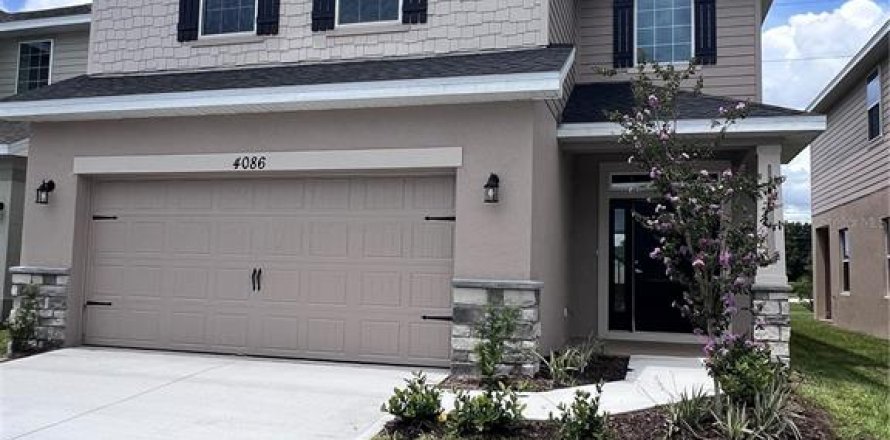 Casa en Saint Cloud, Florida 4 dormitorios, 223.43 m2 № 1917183