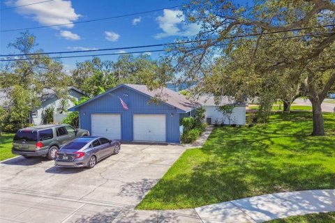 House in Seminole, Florida 2 bedrooms, 75.44 sq.m. № 1885408 - photo 5