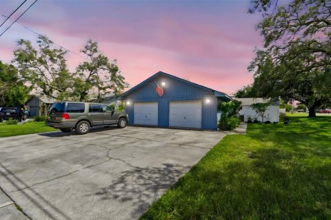 House in Seminole, Florida 2 bedrooms, 75.44 sq.m. № 1885408 - photo 1