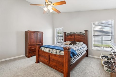 House in Winter Haven, Florida 4 bedrooms, 192.31 sq.m. № 1883442 - photo 27