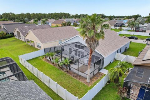House in Winter Haven, Florida 4 bedrooms, 192.31 sq.m. № 1883442 - photo 5
