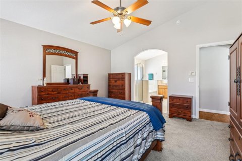 House in Winter Haven, Florida 4 bedrooms, 192.31 sq.m. № 1883442 - photo 26