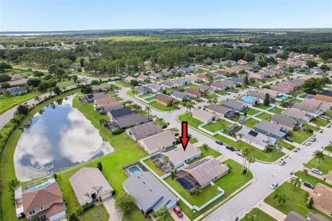 House in Winter Haven, Florida 4 bedrooms, 192.31 sq.m. № 1883442 - photo 13