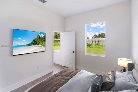 Casa en alquiler en Lehigh Acres, Florida, 4 dormitorios № 2015656 - foto 27