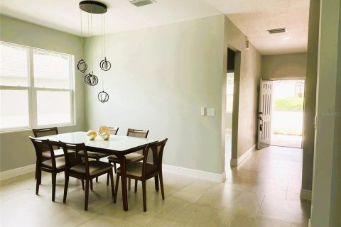 Villa ou maison à vendre à Haines City, Floride: 4 chambres, 253.03 m2 № 1916607 - photo 3