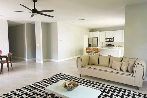Villa ou maison à vendre à Haines City, Floride: 4 chambres, 253.03 m2 № 1916607 - photo 8
