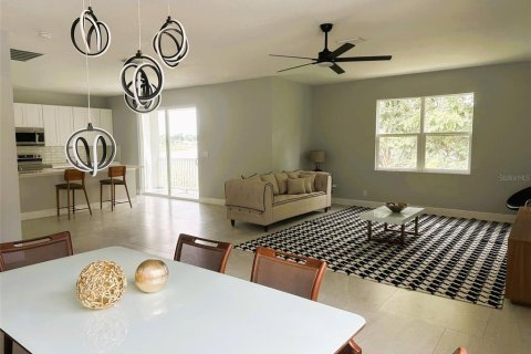 Villa ou maison à vendre à Haines City, Floride: 4 chambres, 253.03 m2 № 1916607 - photo 6