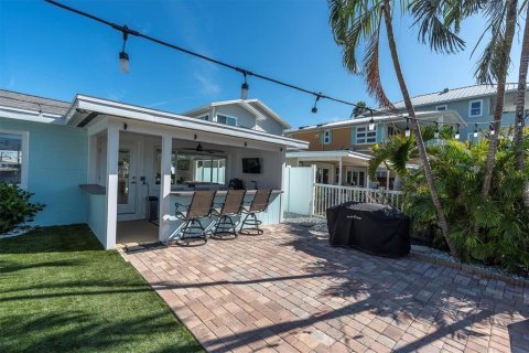 House in Madeira Beach, Florida 2 bedrooms, 83.24 sq.m. № 1902656 - photo 27