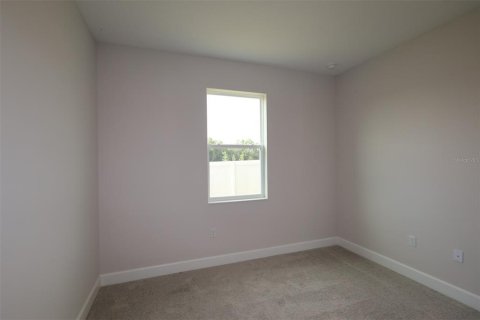 Villa ou maison à vendre à Apopka, Floride: 4 chambres, 281.31 m2 № 2092768 - photo 4