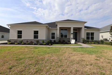 Villa ou maison à Apopka, Floride 4 chambres, 281.31 m2 № 2092768