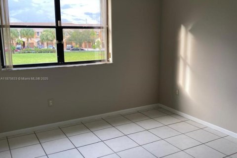 Appartement à louer à Miami, Floride: 2 chambres, 89 m2 № 1926472 - photo 12