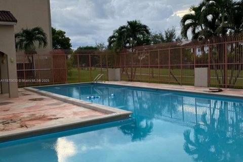 Appartement à louer à Miami, Floride: 2 chambres, 89 m2 № 1926472 - photo 21