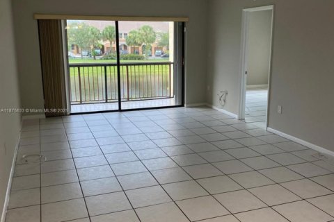 Appartement à louer à Miami, Floride: 2 chambres, 89 m2 № 1926472 - photo 11