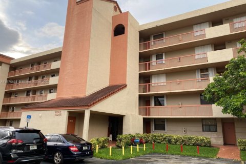 Appartement à louer à Miami, Floride: 2 chambres, 89 m2 № 1926472 - photo 4