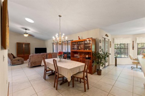 Villa ou maison à vendre à Homosassa, Floride: 3 chambres, 162.3 m2 № 1914443 - photo 23