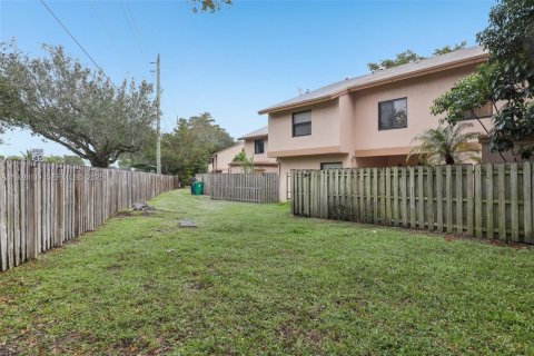 Townhouse in Cooper City, Florida 3 bedrooms, 129.32 sq.m. № 1986964 - photo 30