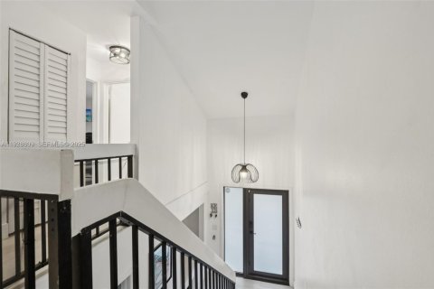 Townhouse in Cooper City, Florida 3 bedrooms, 129.32 sq.m. № 1986964 - photo 18