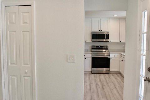 House in Orange City, Florida 3 bedrooms, 150.13 sq.m. № 1558411 - photo 3