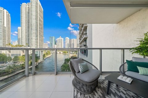 Condominio en alquiler en Miami, Florida, 2 dormitorios, 143.07 m2 № 2013656 - foto 22